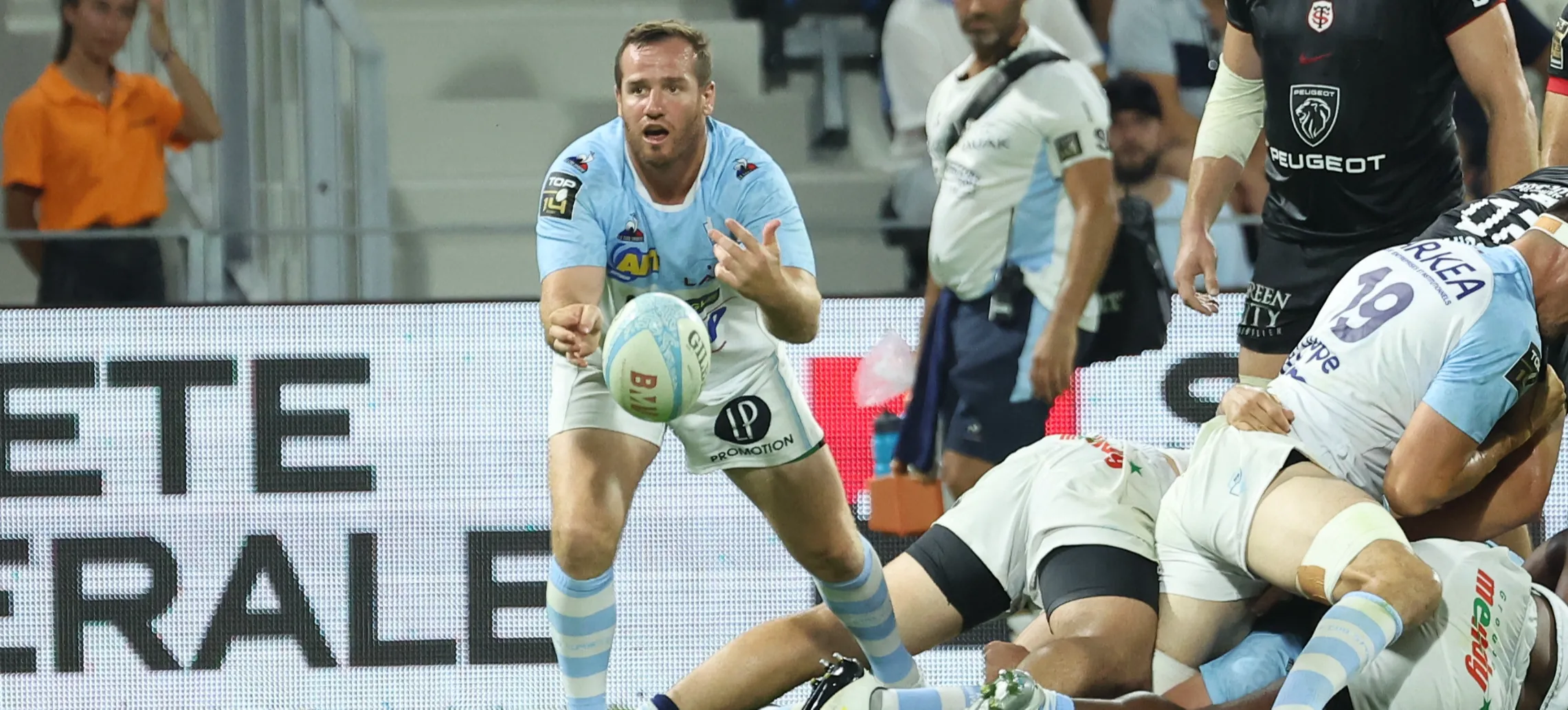 Bayonne ouvre le bal, Castres s'impose de justesse, pas de temps d'adaptation pour Oyonnax... Le débrief de la 1ere journée de TOP 14