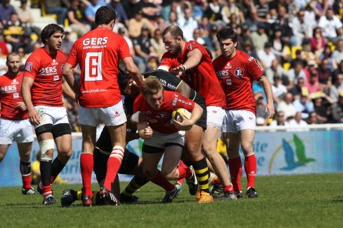 PRO D2 – J14 : Auch ne s’en sort pas